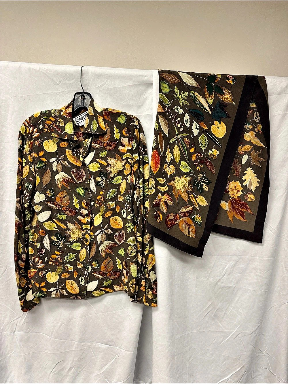 Carlisle Silk Floral Button Down Size 2 Like New